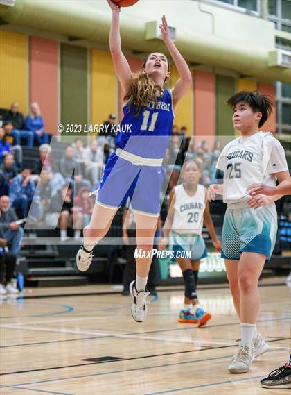 Thumbnail 3 in Caruthers vs Evergreen Valley (CIF Div 3 Round 1) photogallery.
