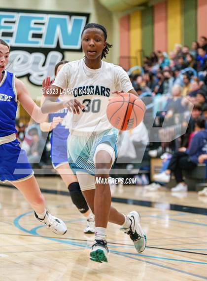 Thumbnail 2 in Caruthers vs Evergreen Valley (CIF Div 3 Round 1) photogallery.
