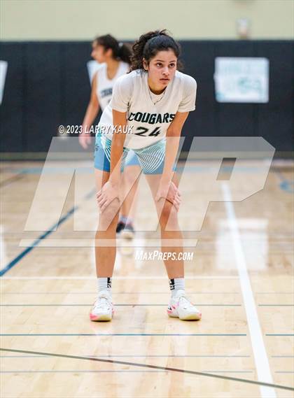 Thumbnail 3 in Caruthers vs Evergreen Valley (CIF Div 3 Round 1) photogallery.