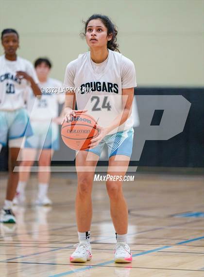 Thumbnail 3 in Caruthers vs Evergreen Valley (CIF Div 3 Round 1) photogallery.