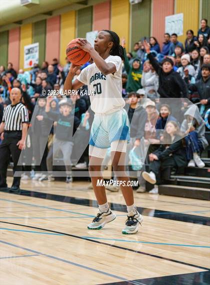 Thumbnail 1 in Caruthers vs Evergreen Valley (CIF Div 3 Round 1) photogallery.