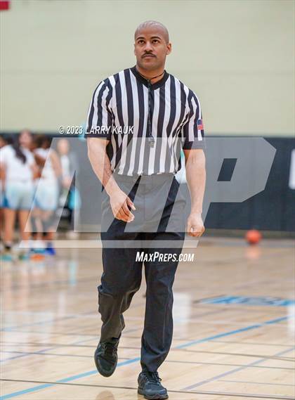 Thumbnail 2 in Caruthers vs Evergreen Valley (CIF Div 3 Round 1) photogallery.