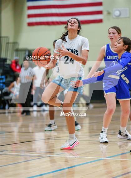 Thumbnail 1 in Caruthers vs Evergreen Valley (CIF Div 3 Round 1) photogallery.