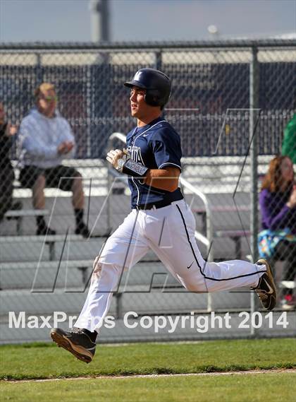 Thumbnail 1 in El Dorado @ Vista del Lago photogallery.