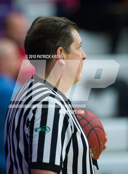 Thumbnail 1 in Bothell vs. Mount Si photogallery.