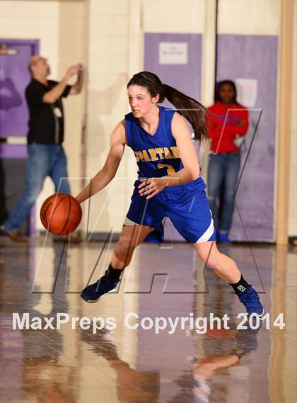 Thumbnail 3 in Maine-Endwell vs Peekskill (NYSPHSAA Class A Regional Final) photogallery.