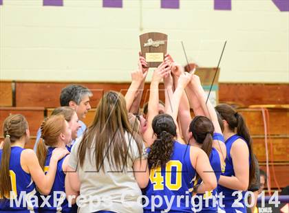 Thumbnail 2 in Maine-Endwell vs Peekskill (NYSPHSAA Class A Regional Final) photogallery.