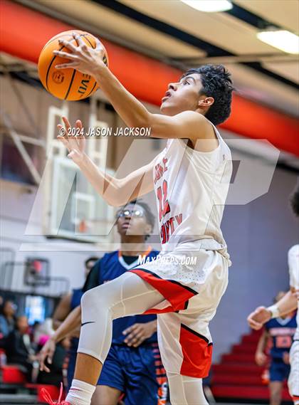 Thumbnail 1 in Southern Lee @ Hoke County photogallery.