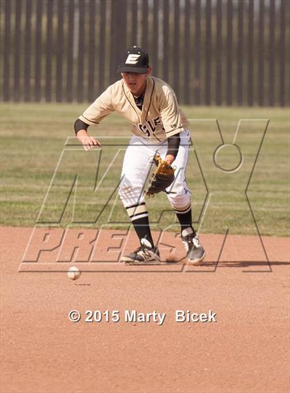 Thumbnail 2 in Tracy @ Enochs photogallery.