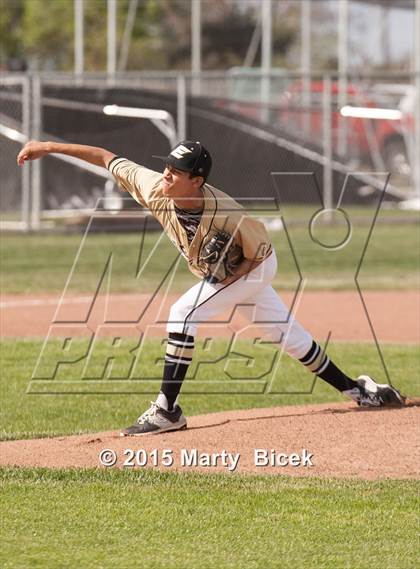 Thumbnail 2 in Tracy @ Enochs photogallery.