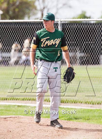 Thumbnail 2 in Tracy @ Enochs photogallery.