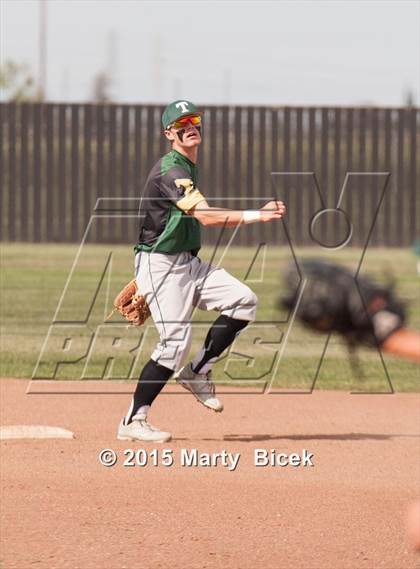 Thumbnail 2 in Tracy @ Enochs photogallery.