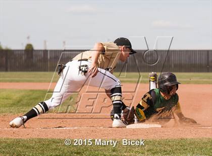 Thumbnail 2 in Tracy @ Enochs photogallery.