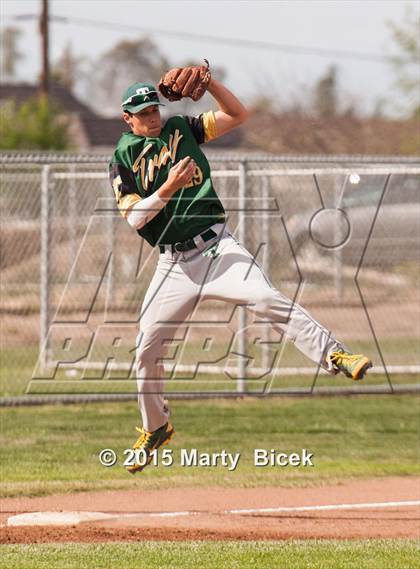 Thumbnail 3 in Tracy @ Enochs photogallery.