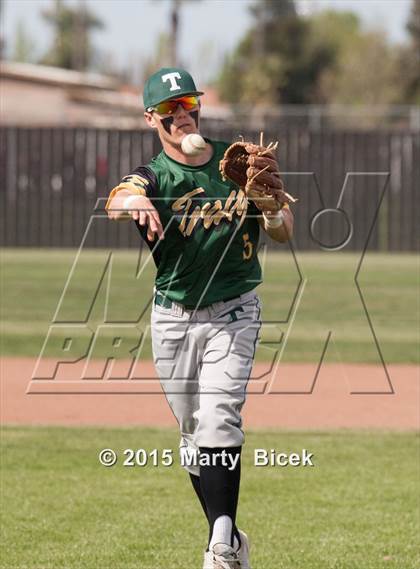 Thumbnail 2 in Tracy @ Enochs photogallery.