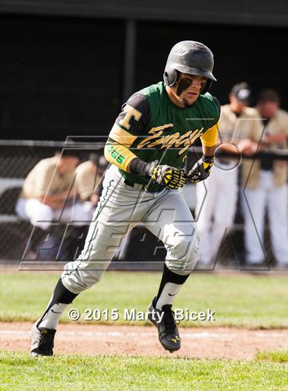 Thumbnail 2 in Tracy @ Enochs photogallery.