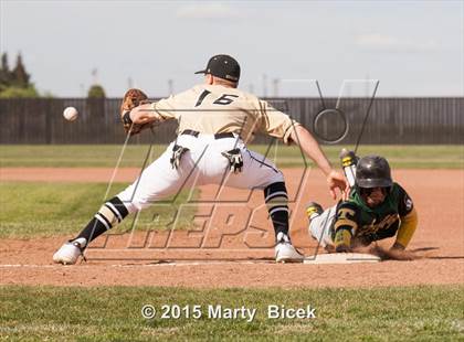 Thumbnail 1 in Tracy @ Enochs photogallery.