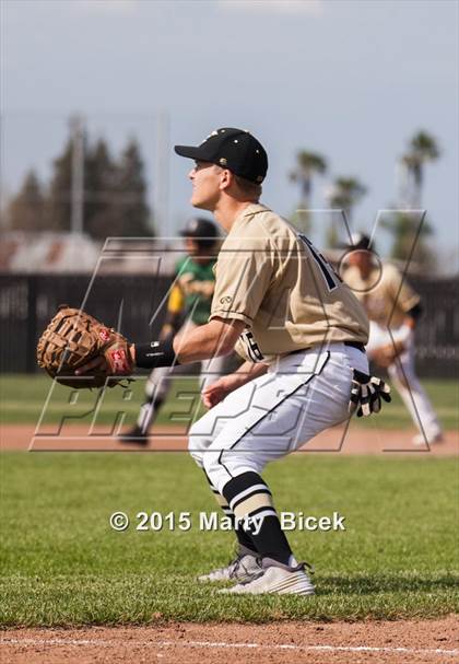 Thumbnail 3 in Tracy @ Enochs photogallery.