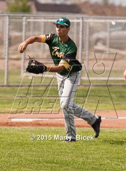 Thumbnail 1 in Tracy @ Enochs photogallery.