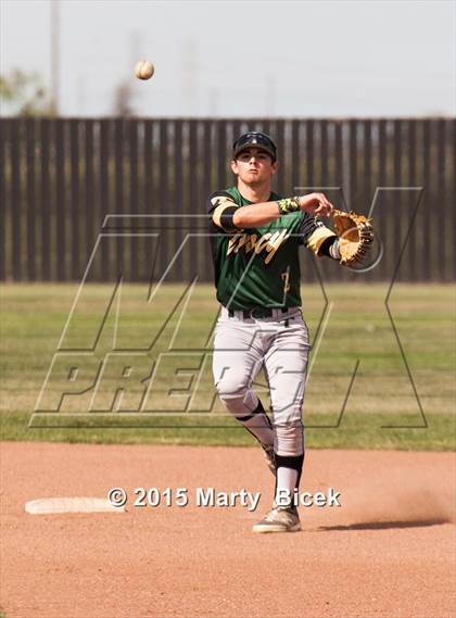 Thumbnail 1 in Tracy @ Enochs photogallery.