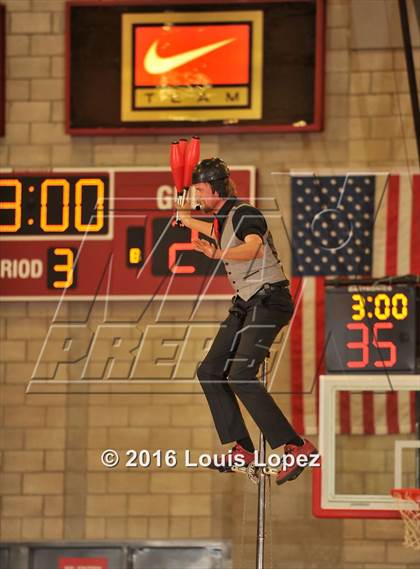 Thumbnail 2 in Foothills Christian @ Mater Dei (Nike Extravaganza) photogallery.
