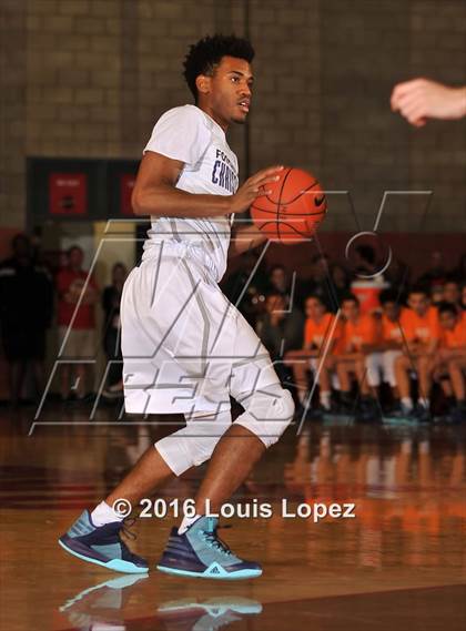 Thumbnail 2 in Foothills Christian @ Mater Dei (Nike Extravaganza) photogallery.