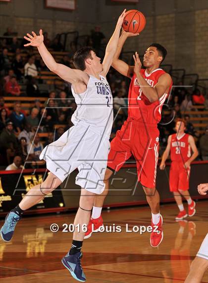 Thumbnail 1 in Foothills Christian @ Mater Dei (Nike Extravaganza) photogallery.