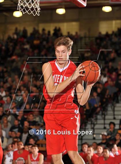 Thumbnail 1 in Foothills Christian @ Mater Dei (Nike Extravaganza) photogallery.