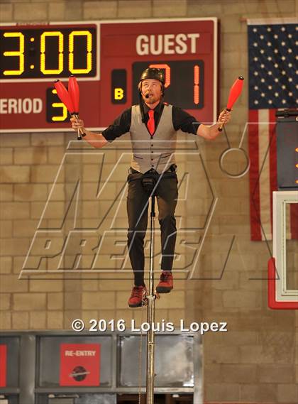 Thumbnail 1 in Foothills Christian @ Mater Dei (Nike Extravaganza) photogallery.