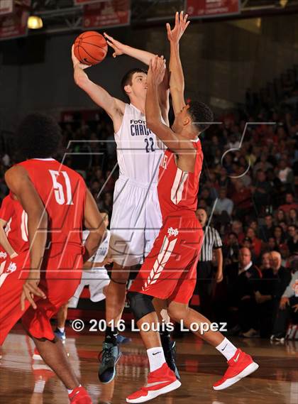 Thumbnail 1 in Foothills Christian @ Mater Dei (Nike Extravaganza) photogallery.