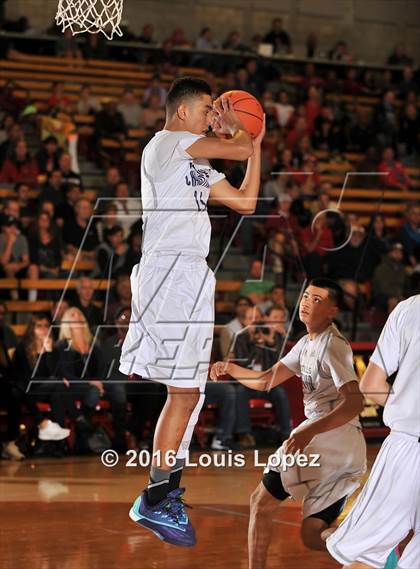 Thumbnail 2 in Foothills Christian @ Mater Dei (Nike Extravaganza) photogallery.