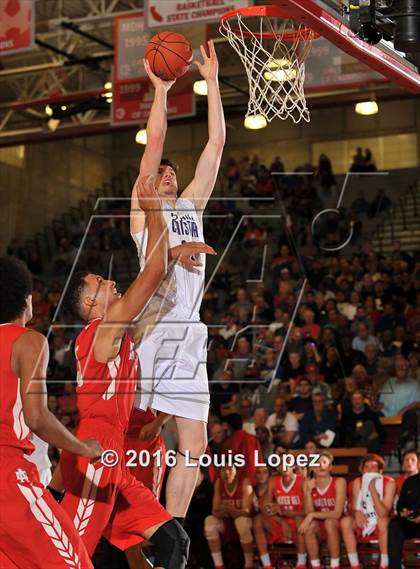 Thumbnail 3 in Foothills Christian @ Mater Dei (Nike Extravaganza) photogallery.