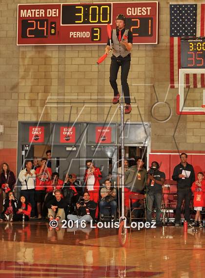Thumbnail 3 in Foothills Christian @ Mater Dei (Nike Extravaganza) photogallery.
