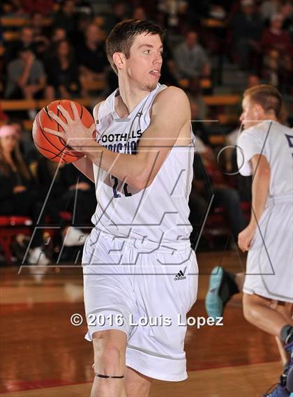 Thumbnail 1 in Foothills Christian @ Mater Dei (Nike Extravaganza) photogallery.