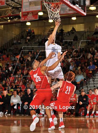 Thumbnail 1 in Foothills Christian @ Mater Dei (Nike Extravaganza) photogallery.
