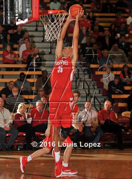 Thumbnail 2 in Foothills Christian @ Mater Dei (Nike Extravaganza) photogallery.