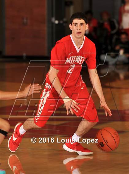 Thumbnail 2 in Foothills Christian @ Mater Dei (Nike Extravaganza) photogallery.