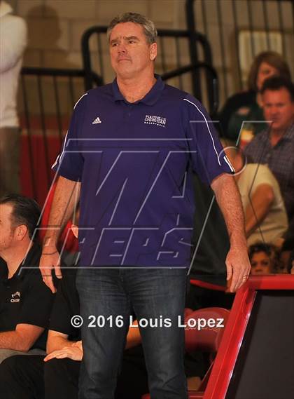 Thumbnail 2 in Foothills Christian @ Mater Dei (Nike Extravaganza) photogallery.