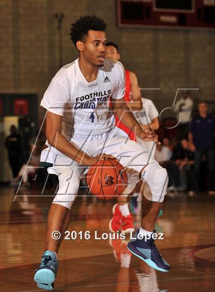 Thumbnail 3 in Foothills Christian @ Mater Dei (Nike Extravaganza) photogallery.