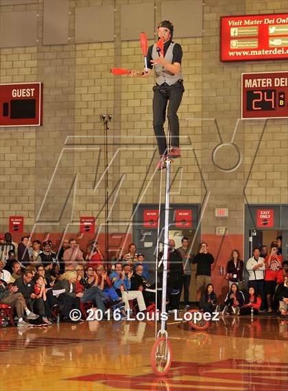 Thumbnail 1 in Foothills Christian @ Mater Dei (Nike Extravaganza) photogallery.
