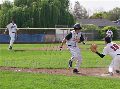 Thumbnail 1 in Bishop O'Dowd vs. Redwood ( Adam Wescott Tournament0 photogallery.