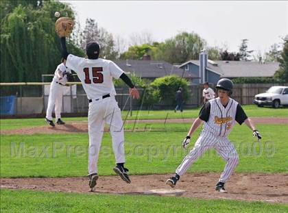 Thumbnail 3 in Bishop O'Dowd vs. Redwood ( Adam Wescott Tournament0 photogallery.