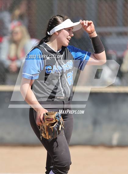 Thumbnail 3 in Carbon vs. Manti (UHSAA 3A Round 3) photogallery.