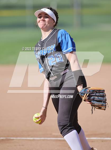 Thumbnail 1 in Carbon vs. Manti (UHSAA 3A Round 3) photogallery.