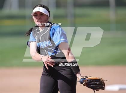 Thumbnail 1 in Carbon vs. Manti (UHSAA 3A Round 3) photogallery.
