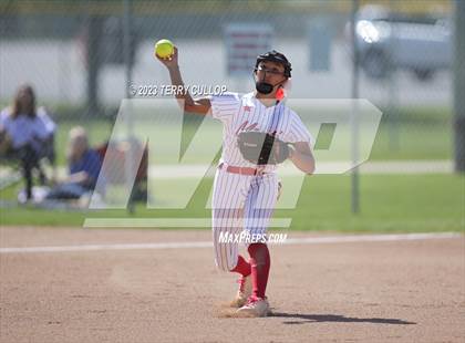 Thumbnail 2 in Carbon vs. Manti (UHSAA 3A Round 3) photogallery.