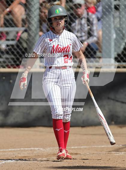 Thumbnail 1 in Carbon vs. Manti (UHSAA 3A Round 3) photogallery.