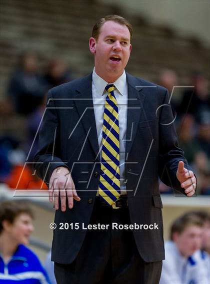 Thumbnail 2 in Alamo Heights vs. Houston (5A Bidistrict) photogallery.