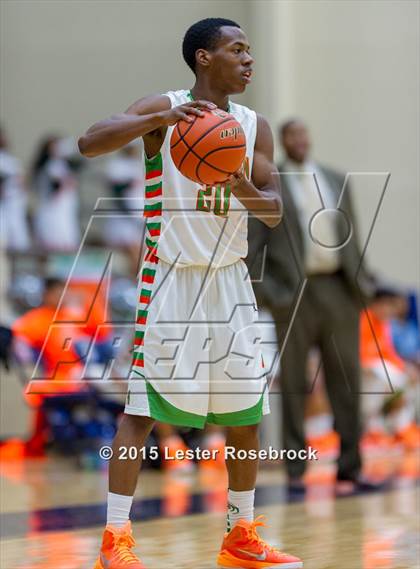 Thumbnail 3 in Alamo Heights vs. Houston (5A Bidistrict) photogallery.