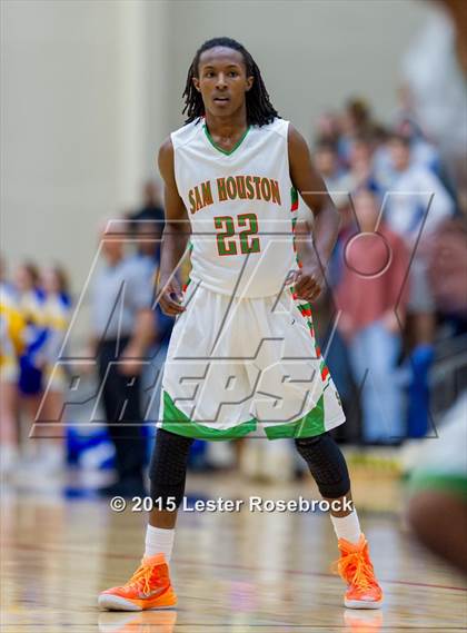 Thumbnail 3 in Alamo Heights vs. Houston (5A Bidistrict) photogallery.